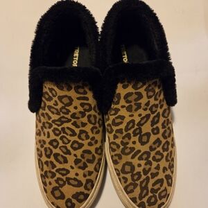Tretorn Women's Tan Leopard Print Sneakers Fur Lined